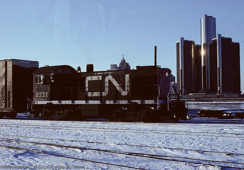 CN 8221
